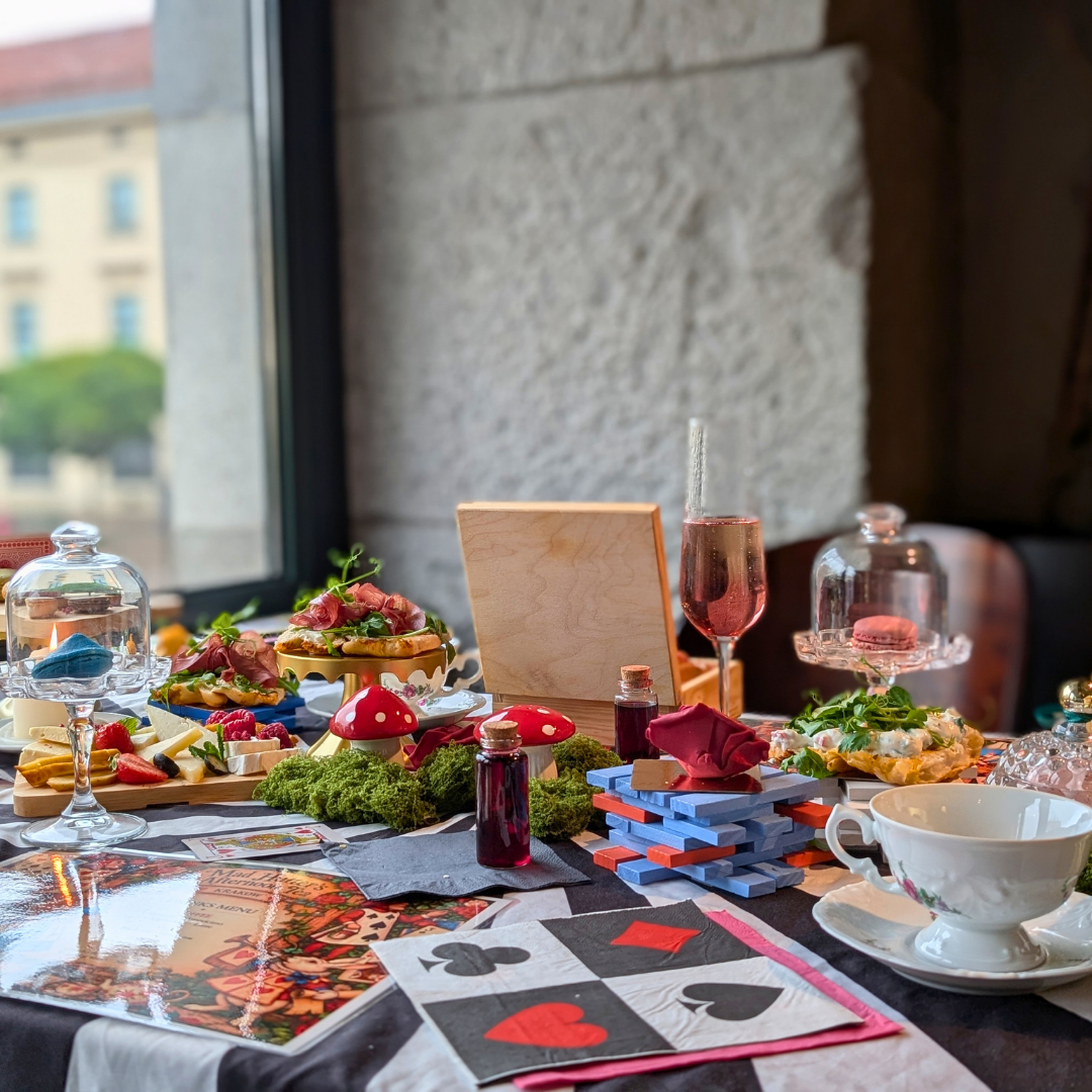 Mad Hatter's Afternoon Tea in Krakow, gallery photo 7